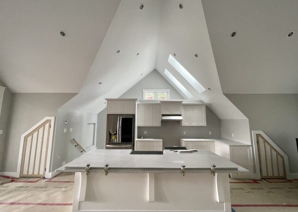 kitchen design with vaulted ceilings and skylights