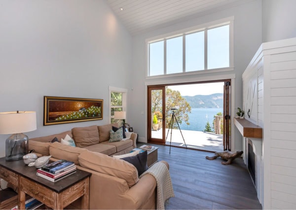 accordion door leading to back deck with ocean views