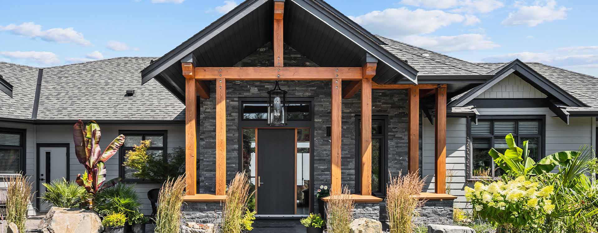 Goldstream-Heights-Custom-Home-banner