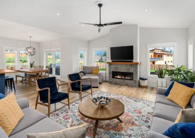 Marble Bay Lake house vaulted ceilings living room