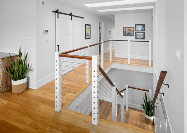 Modern cable railing staircase
