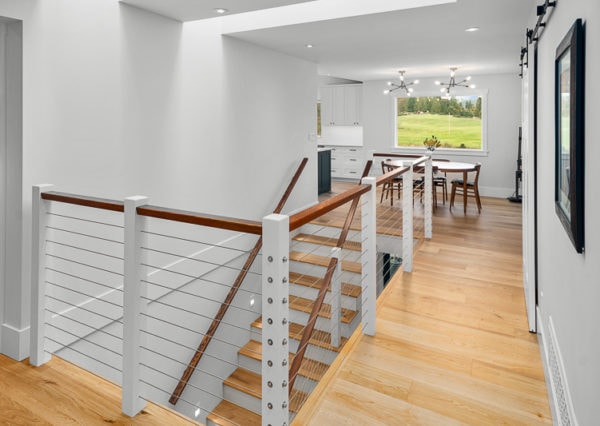 Cable railings and dining room