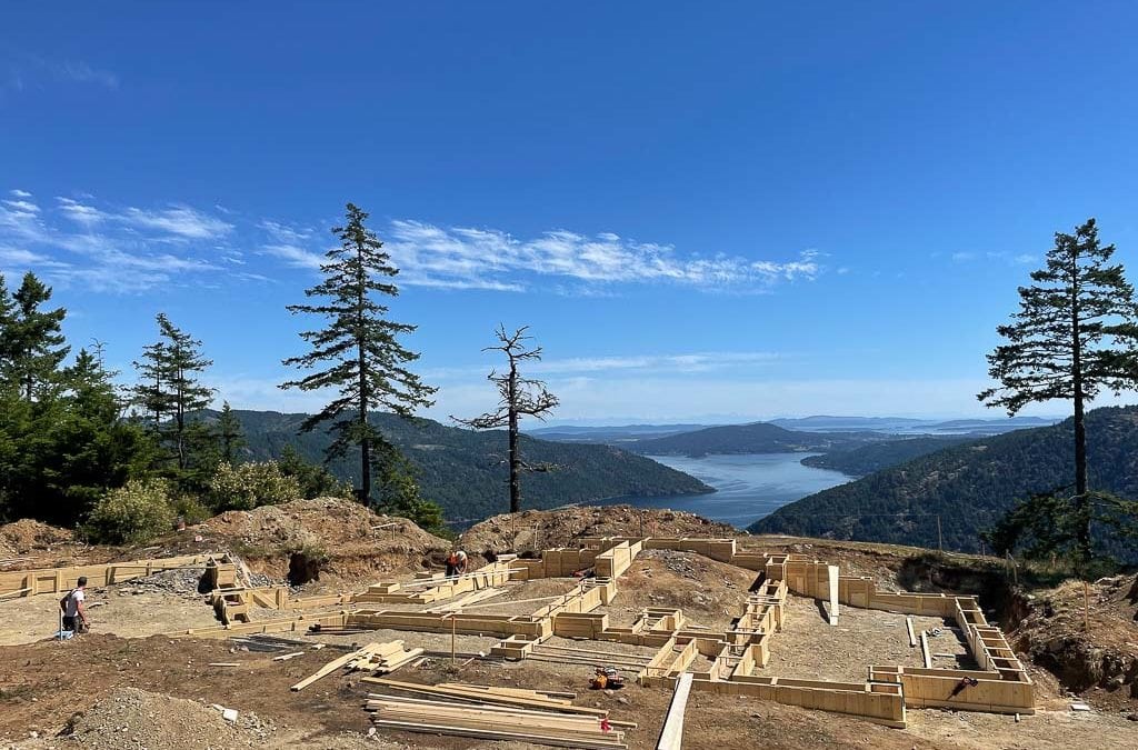 Views of ocean from under construction home