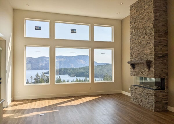 Cowichan vellye ocean view duplex