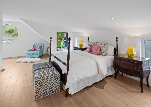 Guest bedroom upper loft Viewscape