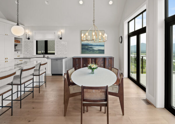 Dining room gold accent lighting