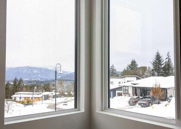 Modern Valley corner window