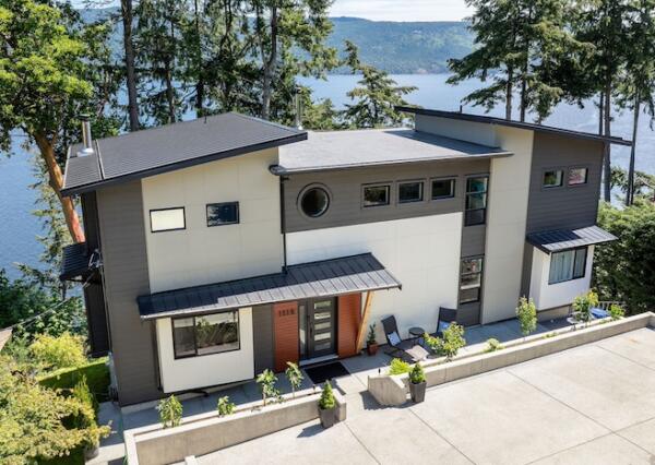 Highbank oceanfront exterior