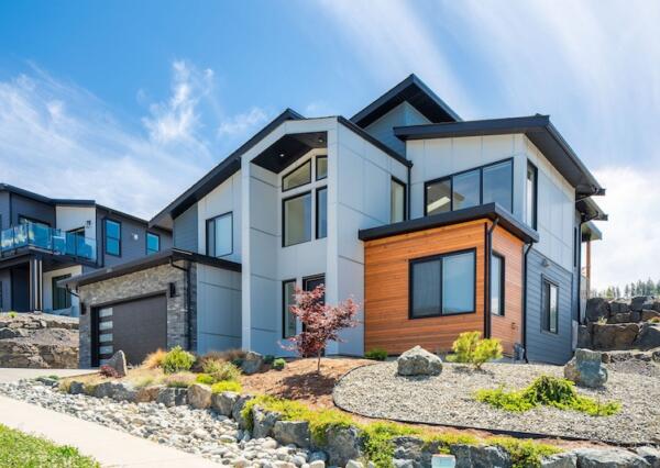 Custom home in Cowichan valley with modern exterior