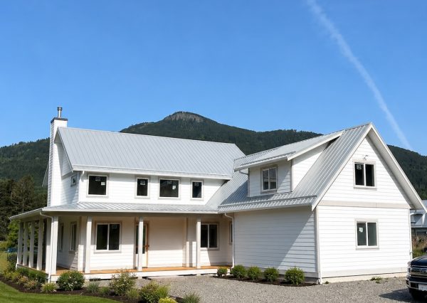 Cowichan Valley custom home - driveway