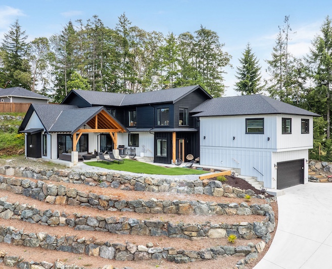 Shawnigan Lake Hilltop