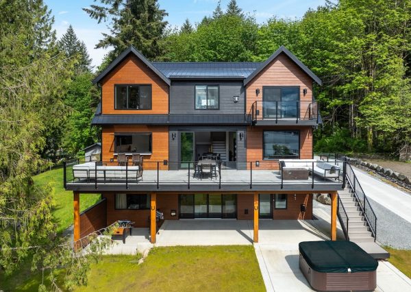 Custom 3 storey built home in Shawnigan Lake