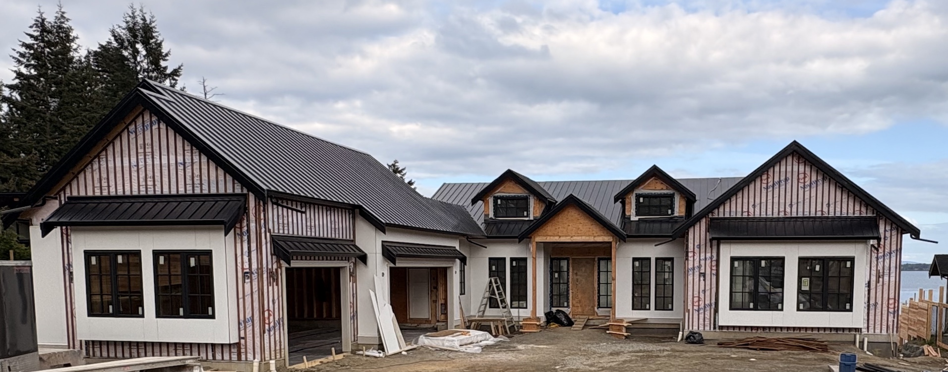 Luxury-MillBay-Banner Luxury custom home builder in Mill Bay