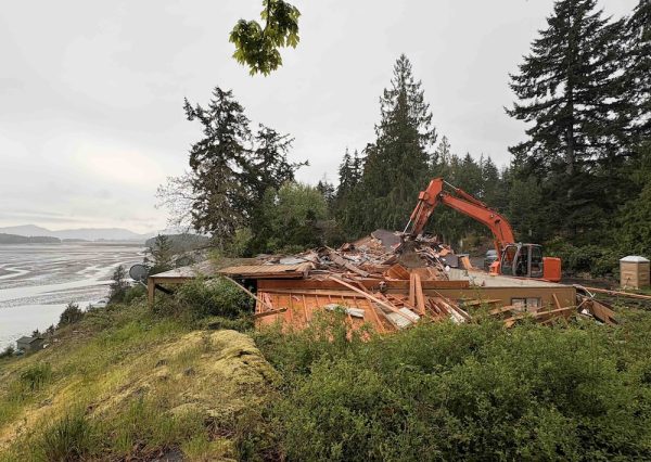 home demolition on vancouver island