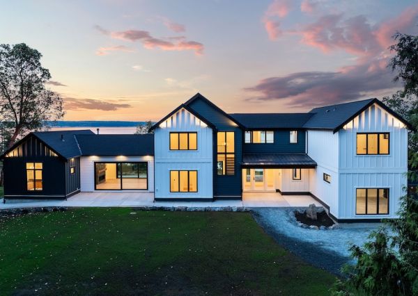 Front exterior of The Inlet custom home in Chemainus